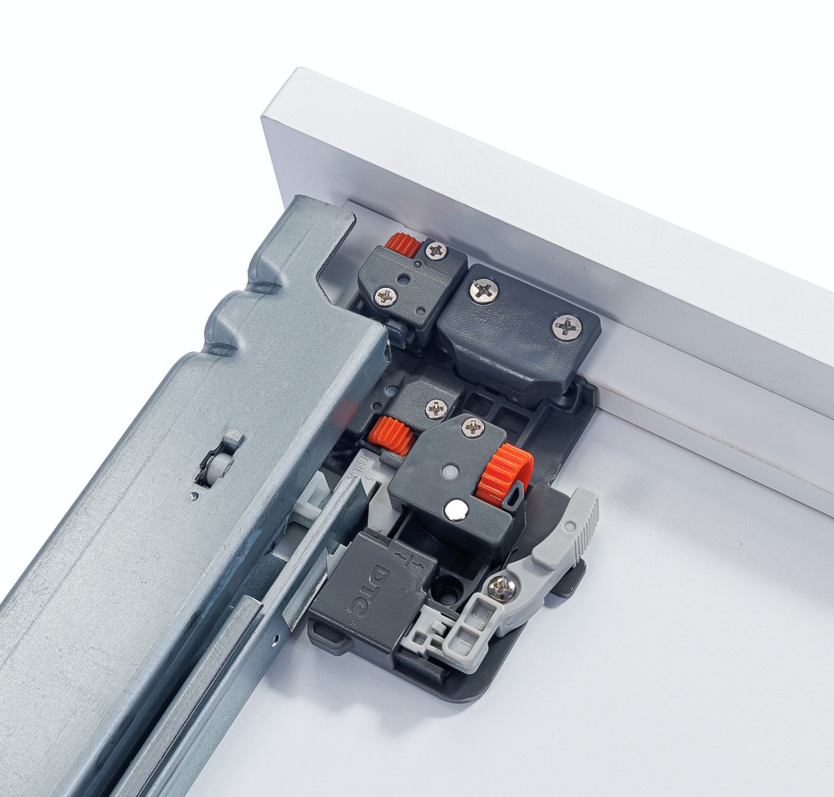 Base Cabinet B24 SKU 011750130 product view 4